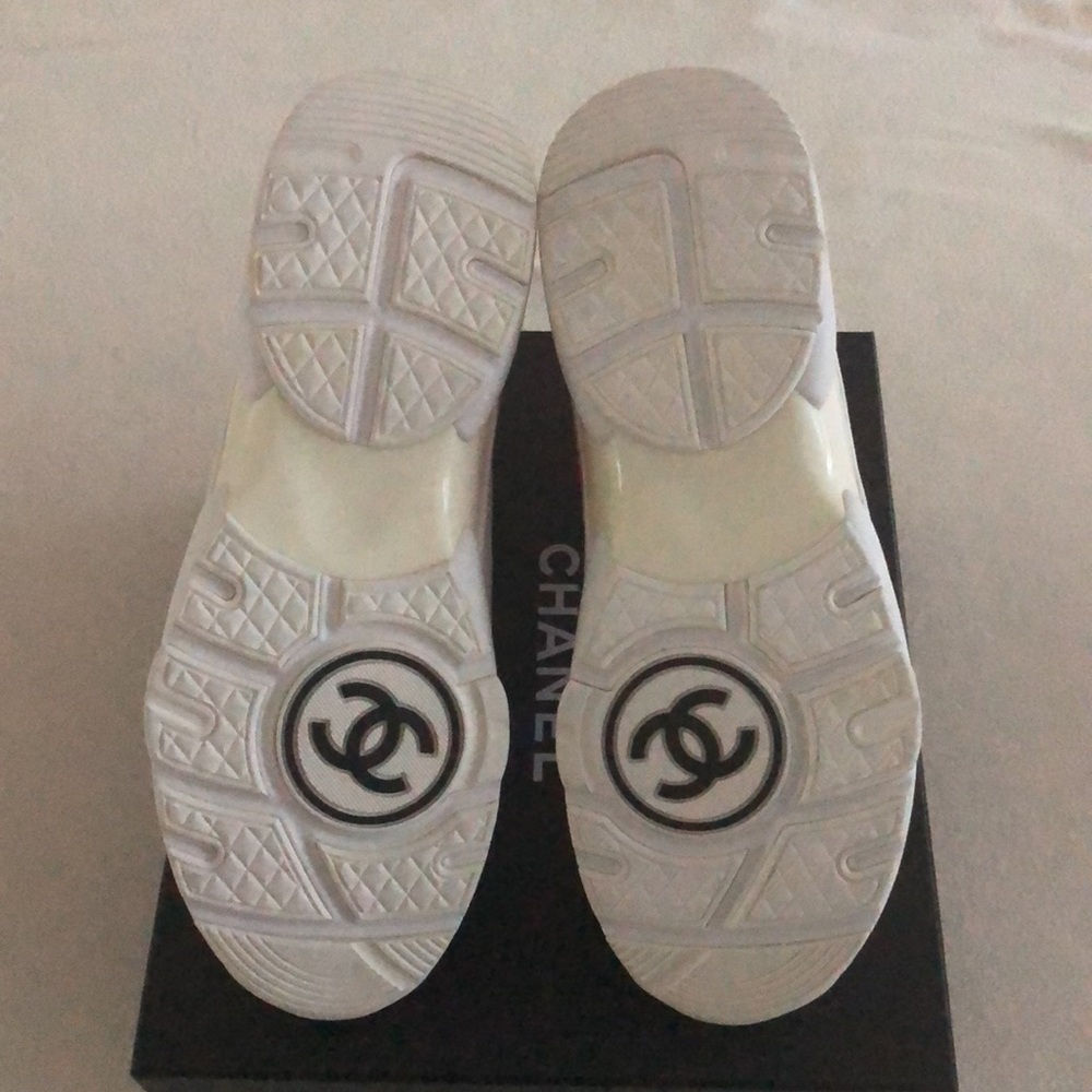 Chanel CC Logo White Pink High Top Sneakers - Picture 9 of 14